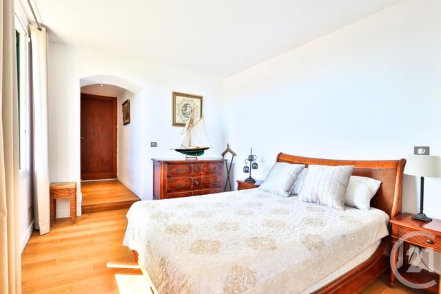 maison à vendre - 7 pièces - 262.39 m2 - NICE - 06 - PROVENCE-ALPES-COTE-D-AZUR - Century 21 Lafage Transactions