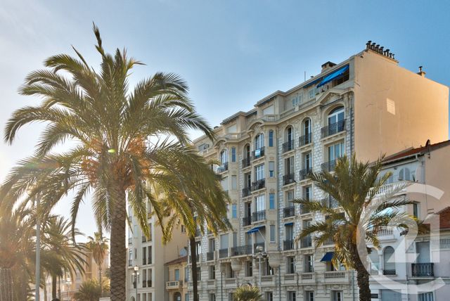 Appartement T5 à vendre - 4 pièces - 112.02 m2 - NICE - 06 - PROVENCE-ALPES-COTE-D-AZUR - Century 21 Lafage Transactions