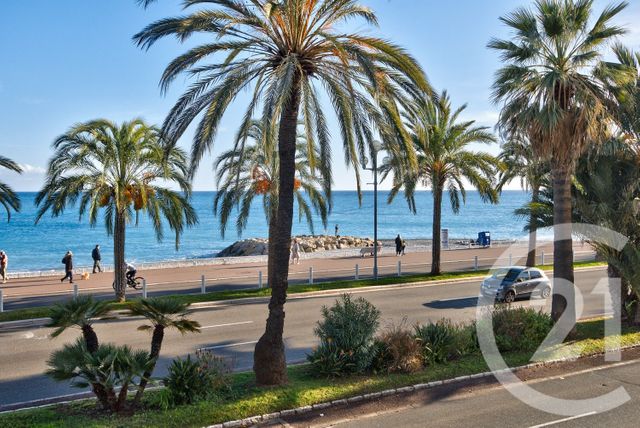 Appartement T5 à vendre - 4 pièces - 112.02 m2 - NICE - 06 - PROVENCE-ALPES-COTE-D-AZUR - Century 21 Lafage Transactions