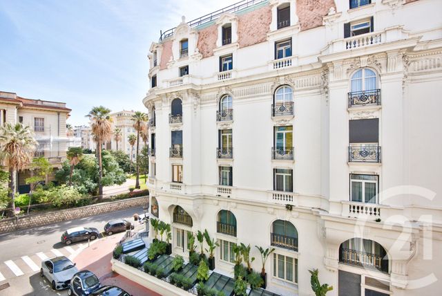 Appartement F2 à vendre - 2 pièces - 51.16 m2 - NICE - 06 - PROVENCE-ALPES-COTE-D-AZUR - Century 21 Lafage Transactions