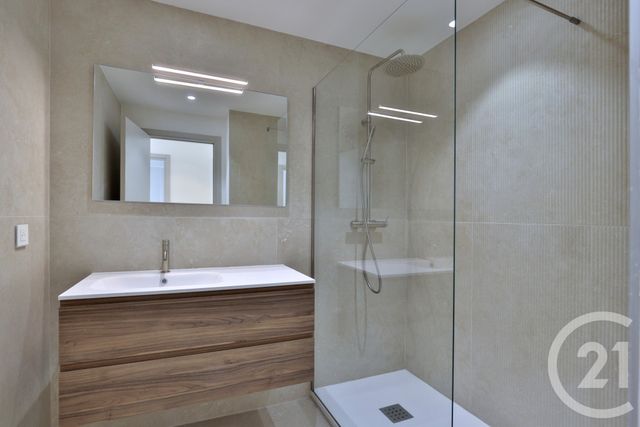 Appartement F3 à vendre - 3 pièces - 70.13 m2 - NICE - 06 - PROVENCE-ALPES-COTE-D-AZUR - Century 21 Lafage Transactions