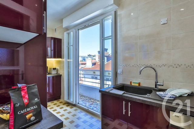 Afficher la photo en grand Appartement F3 à vendre - 3 pièces - 66.0 m2 - NICE - 06 - PROVENCE-ALPES-COTE-D-AZUR - Century 21 Lafage Transactions