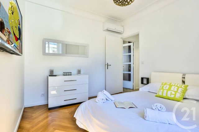 Afficher la photo en grand Appartement F3 à vendre - 3 pièces - 66.0 m2 - NICE - 06 - PROVENCE-ALPES-COTE-D-AZUR - Century 21 Lafage Transactions