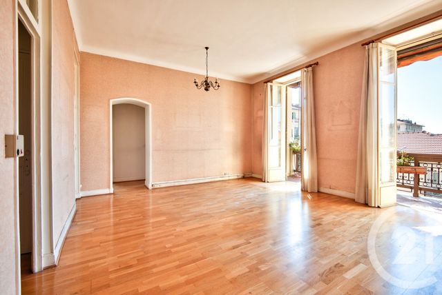 Afficher la photo en grand Appartement T4 à vendre - 4 pièces - 92.54 m2 - NICE - 06 - PROVENCE-ALPES-COTE-D-AZUR - Century 21 Lafage Transactions