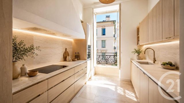 Appartement T4 à vendre - 4 pièces - 92.54 m2 - NICE - 06 - PROVENCE-ALPES-COTE-D-AZUR - Century 21 Lafage Transactions
