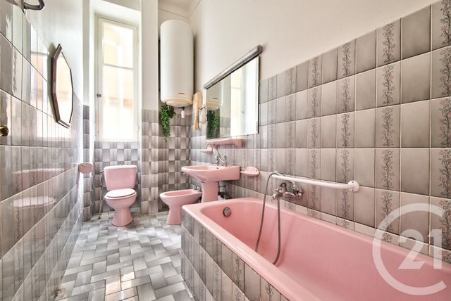 Afficher la photo en grand Appartement T4 à vendre - 4 pièces - 92.54 m2 - NICE - 06 - PROVENCE-ALPES-COTE-D-AZUR - Century 21 Lafage Transactions