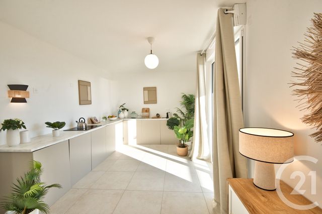 Appartement F4 à vendre - 4 pièces - 139.62 m2 - ST LAURENT DU VAR - 06 - PROVENCE-ALPES-COTE-D-AZUR - Century 21 Lafage Transactions