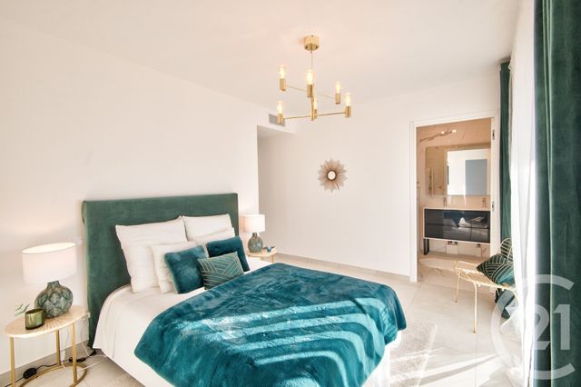 Appartement F4 à vendre - 4 pièces - 139.62 m2 - ST LAURENT DU VAR - 06 - PROVENCE-ALPES-COTE-D-AZUR - Century 21 Lafage Transactions