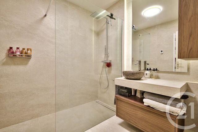 Appartement T3 à vendre - 3 pièces - 70.26 m2 - NICE - 06 - PROVENCE-ALPES-COTE-D-AZUR - Century 21 Lafage Transactions