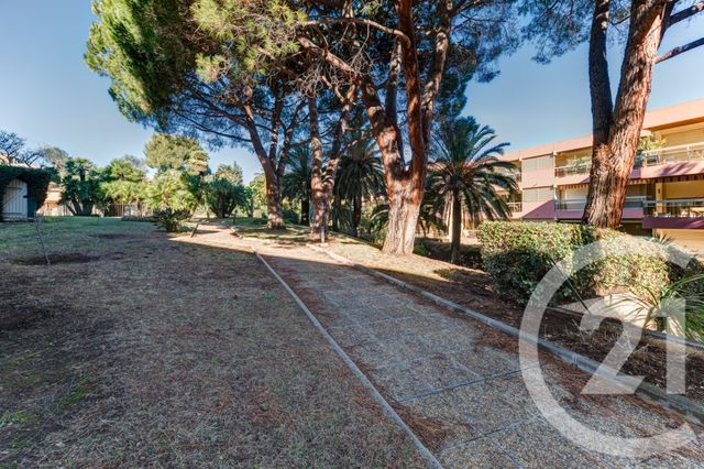 Appartement F4 à vendre - 4 pièces - 80.0 m2 - NICE - 06 - PROVENCE-ALPES-COTE-D-AZUR - Century 21 Lafage Transactions