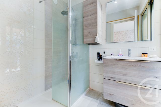 Appartement F4 à vendre - 4 pièces - 80.0 m2 - NICE - 06 - PROVENCE-ALPES-COTE-D-AZUR - Century 21 Lafage Transactions