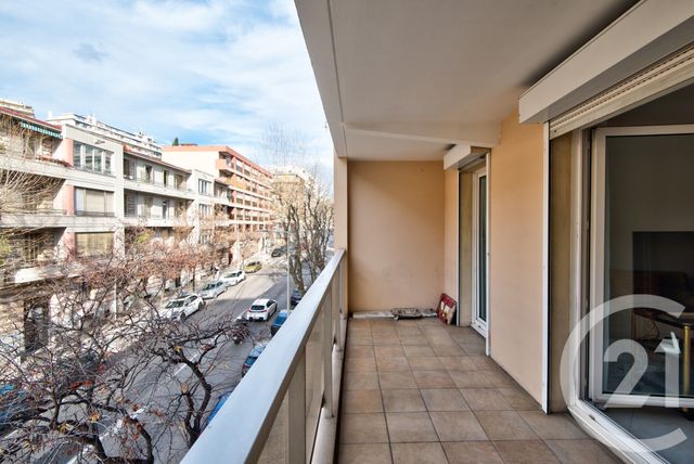 Appartement T3 à vendre - 3 pièces - 67.38 m2 - NICE - 06 - PROVENCE-ALPES-COTE-D-AZUR - Century 21 Lafage Transactions