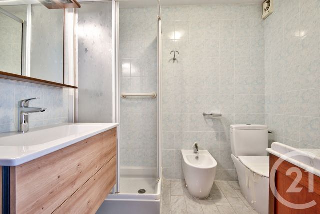 Appartement T3 à vendre - 3 pièces - 63.06 m2 - NICE - 06 - PROVENCE-ALPES-COTE-D-AZUR - Century 21 Lafage Transactions