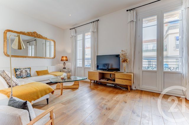 Appartement T3 à vendre - 3 pièces - 81.67 m2 - NICE - 06 - PROVENCE-ALPES-COTE-D-AZUR - Century 21 Lafage Transactions