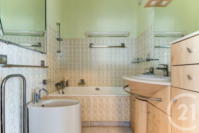 Appartement F2 à vendre - 2 pièces - 55.34 m2 - VILLEFRANCHE SUR MER - 06 - PROVENCE-ALPES-COTE-D-AZUR - Century 21 Lafage Transactions