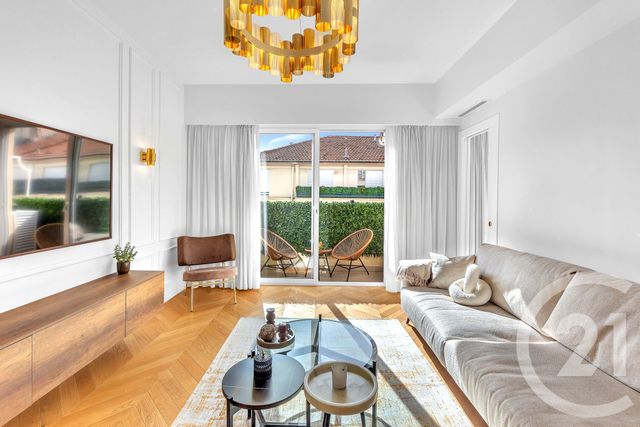 Appartement T3 à vendre - 3 pièces - 67.66 m2 - NICE - 06 - PROVENCE-ALPES-COTE-D-AZUR - Century 21 Lafage Transactions