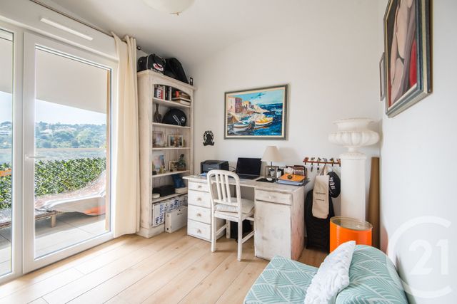 Appartement F3 à vendre - 3 pièces - 63.0 m2 - VILLENEUVE LOUBET - 06 - PROVENCE-ALPES-COTE-D-AZUR - Century 21 Lafage Transactions