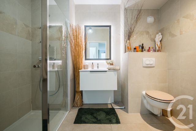 Appartement F3 à vendre - 3 pièces - 63.0 m2 - VILLENEUVE LOUBET - 06 - PROVENCE-ALPES-COTE-D-AZUR - Century 21 Lafage Transactions