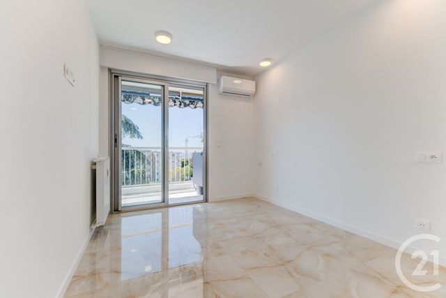 Appartement F3 à vendre - 3 pièces - 54.28 m2 - NICE - 06 - PROVENCE-ALPES-COTE-D-AZUR - Century 21 Lafage Transactions