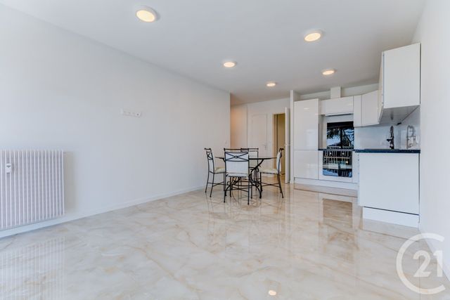 Appartement F3 à vendre - 3 pièces - 54.28 m2 - NICE - 06 - PROVENCE-ALPES-COTE-D-AZUR - Century 21 Lafage Transactions