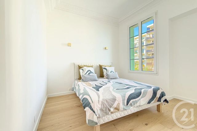 Appartement F3 à vendre - 3 pièces - 86.27 m2 - NICE - 06 - PROVENCE-ALPES-COTE-D-AZUR - Century 21 Lafage Transactions