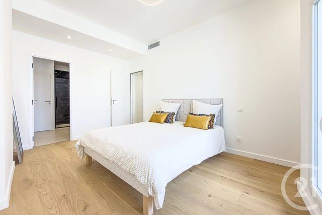 Appartement F3 à vendre - 3 pièces - 86.27 m2 - NICE - 06 - PROVENCE-ALPES-COTE-D-AZUR - Century 21 Lafage Transactions