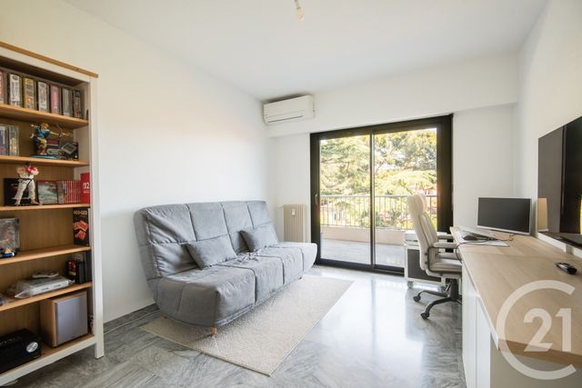Appartement F4 à vendre - 4 pièces - 94.88 m2 - NICE - 06 - PROVENCE-ALPES-COTE-D-AZUR - Century 21 Lafage Transactions