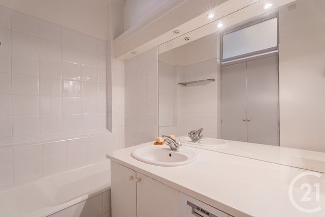 Appartement F4 à vendre - 4 pièces - 102.6 m2 - NICE - 06 - PROVENCE-ALPES-COTE-D-AZUR - Century 21 Lafage Transactions