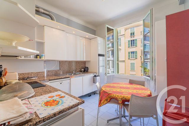 Appartement F4 à vendre - 4 pièces - 102.6 m2 - NICE - 06 - PROVENCE-ALPES-COTE-D-AZUR - Century 21 Lafage Transactions