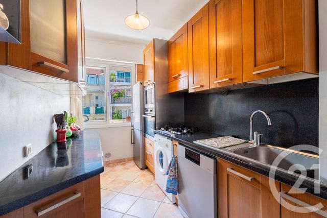 Appartement F3 à vendre - 3 pièces - 63.42 m2 - NICE - 06 - PROVENCE-ALPES-COTE-D-AZUR - Century 21 Lafage Transactions