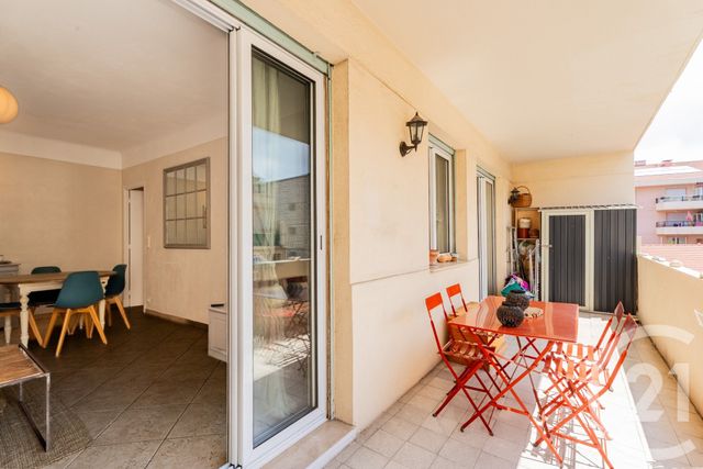 Appartement F3 à vendre - 3 pièces - 63.42 m2 - NICE - 06 - PROVENCE-ALPES-COTE-D-AZUR - Century 21 Lafage Transactions
