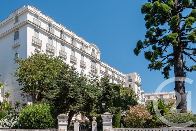 Appartement F5 à vendre - 5 pièces - 134.2 m2 - NICE - 06 - PROVENCE-ALPES-COTE-D-AZUR - Century 21 Lafage Transactions