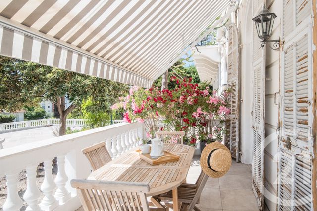 Appartement F5 à vendre - 5 pièces - 134.2 m2 - NICE - 06 - PROVENCE-ALPES-COTE-D-AZUR - Century 21 Lafage Transactions