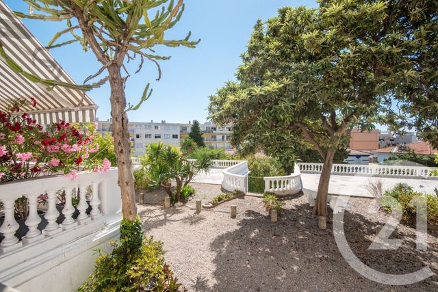 Appartement F5 à vendre - 5 pièces - 134.2 m2 - NICE - 06 - PROVENCE-ALPES-COTE-D-AZUR - Century 21 Lafage Transactions