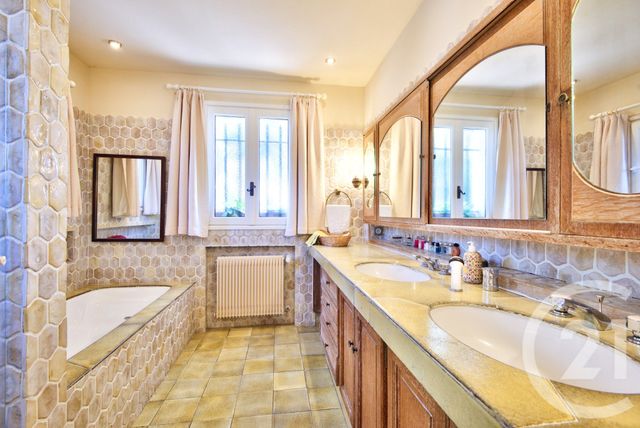 maison à vendre - 9 pièces - 281.26 m2 - NICE - 06 - PROVENCE-ALPES-COTE-D-AZUR - Century 21 Lafage Transactions