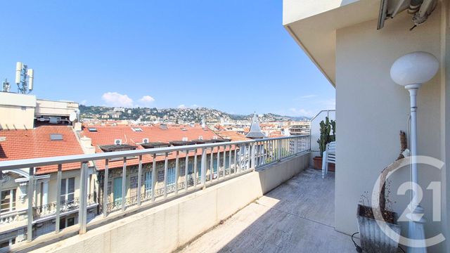 Appartement F1 à vendre - 1 pièce - 31.0 m2 - NICE - 06 - PROVENCE-ALPES-COTE-D-AZUR - Century 21 Lafage Transactions