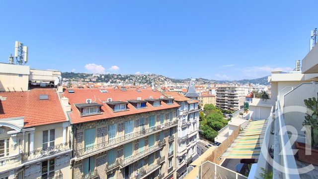 Appartement F1 à vendre - 1 pièce - 31.0 m2 - NICE - 06 - PROVENCE-ALPES-COTE-D-AZUR - Century 21 Lafage Transactions