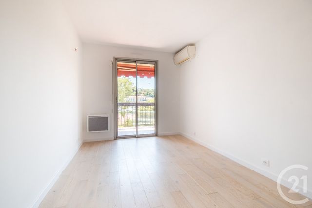 Appartement F3 à vendre - 3 pièces - 67.05 m2 - VILLEFRANCHE SUR MER - 06 - PROVENCE-ALPES-COTE-D-AZUR - Century 21 Lafage Transactions