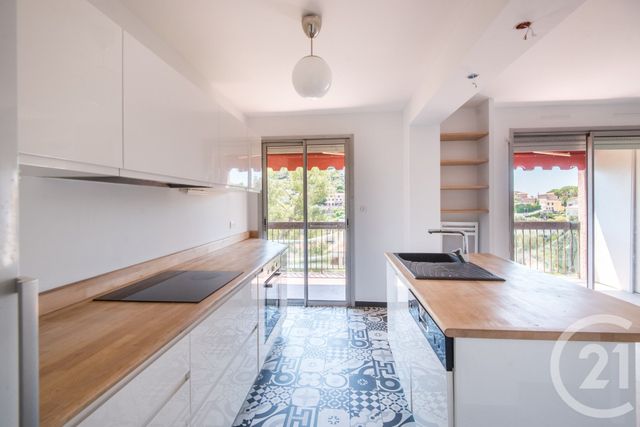 Appartement F3 à vendre - 3 pièces - 67.05 m2 - VILLEFRANCHE SUR MER - 06 - PROVENCE-ALPES-COTE-D-AZUR - Century 21 Lafage Transactions