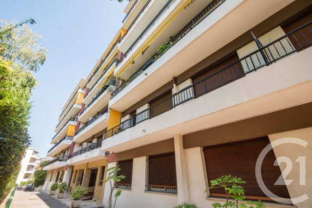 Appartement F5 à vendre - 5 pièces - 116.0 m2 - NICE - 06 - PROVENCE-ALPES-COTE-D-AZUR - Century 21 Lafage Transactions
