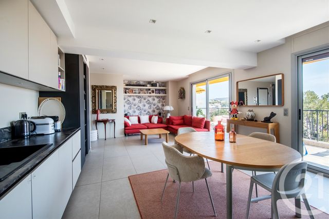Appartement F5 à vendre - 5 pièces - 116.0 m2 - NICE - 06 - PROVENCE-ALPES-COTE-D-AZUR - Century 21 Lafage Transactions