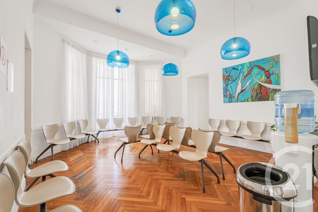 Appartement F10 à vendre - 12 pièces - 270.55 m2 - NICE - 06 - PROVENCE-ALPES-COTE-D-AZUR - Century 21 Lafage Transactions