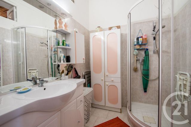 Appartement F3 à vendre - 3 pièces - 64.41 m2 - NICE - 06 - PROVENCE-ALPES-COTE-D-AZUR - Century 21 Lafage Transactions