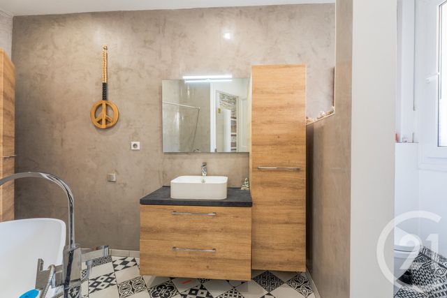 Appartement F3 à vendre - 3 pièces - 83.52 m2 - NICE - 06 - PROVENCE-ALPES-COTE-D-AZUR - Century 21 Lafage Transactions