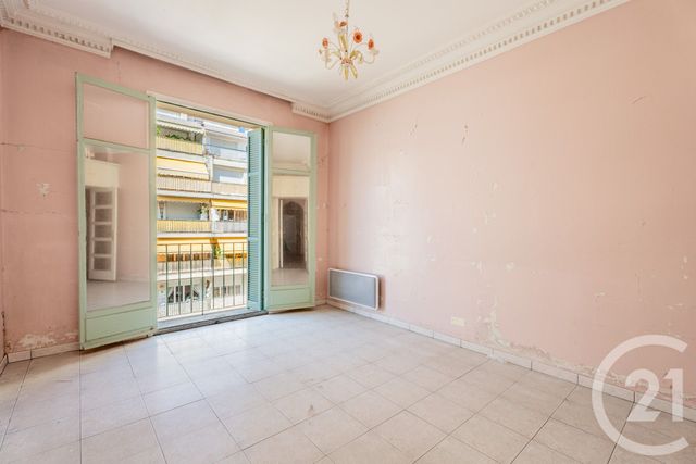 Appartement F2 à vendre - 3 pièces - 92.01 m2 - NICE - 06 - PROVENCE-ALPES-COTE-D-AZUR - Century 21 Lafage Transactions