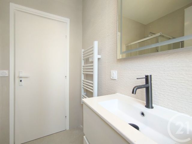 Appartement à vendre - 2 pièces - 30.64 m2 - NICE - 06 - PROVENCE-ALPES-COTE-D-AZUR - Century 21 Lafage Transactions
