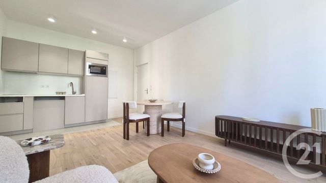 Appartement à vendre - 2 pièces - 30.64 m2 - NICE - 06 - PROVENCE-ALPES-COTE-D-AZUR - Century 21 Lafage Transactions