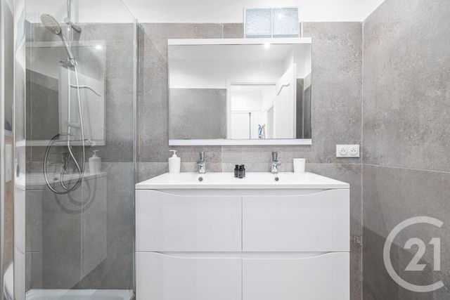 Appartement à vendre - 1 pièce - 57.23 m2 - NICE - 06 - PROVENCE-ALPES-COTE-D-AZUR - Century 21 Lafage Transactions