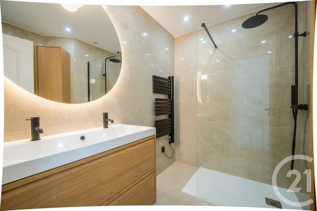 Appartement F3 à vendre - 3 pièces - 64.66 m2 - NICE - 06 - PROVENCE-ALPES-COTE-D-AZUR - Century 21 Lafage Transactions