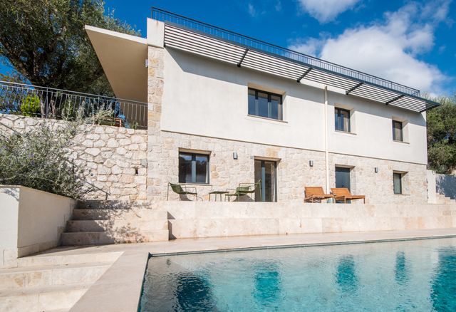 maison à vendre - 7 pièces - 205.47 m2 - NICE - 06 - PROVENCE-ALPES-COTE-D-AZUR - Century 21 Lafage Transactions